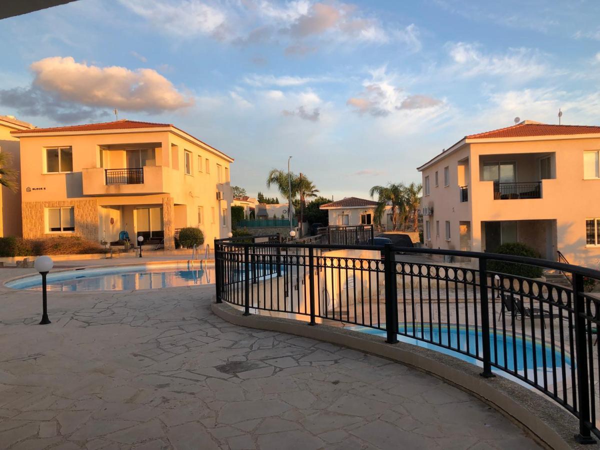 Paphos - Tala Riviera Apartmant Apartment Exterior photo